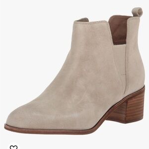 Dr. Scholl's Shoes Womens Amara Suede Almond Toe Booties